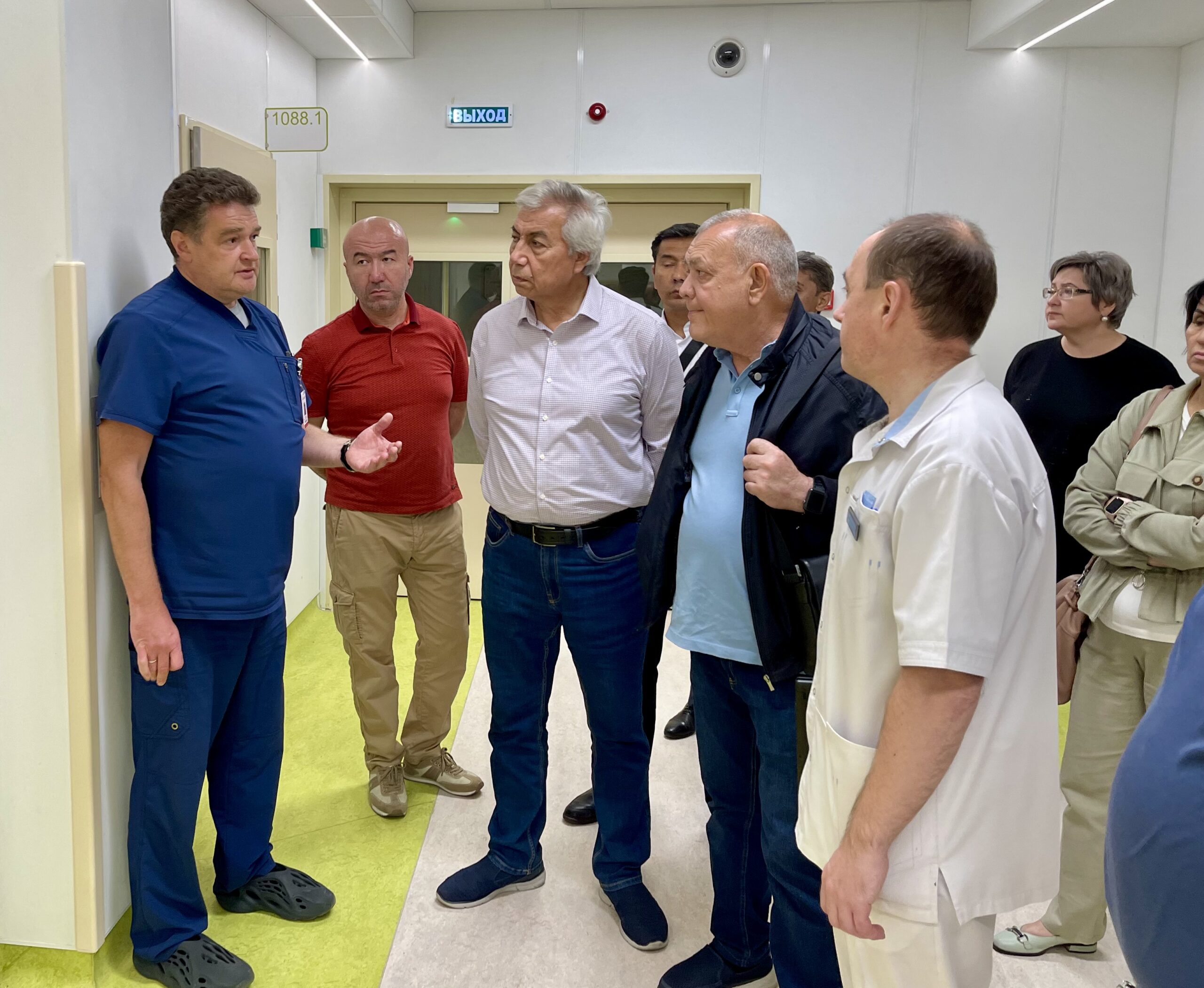 15 мая НИИ скорой помощи им. И.И. Джанелидзе посетила делегация Главного управления здравоохранения города Ташкента